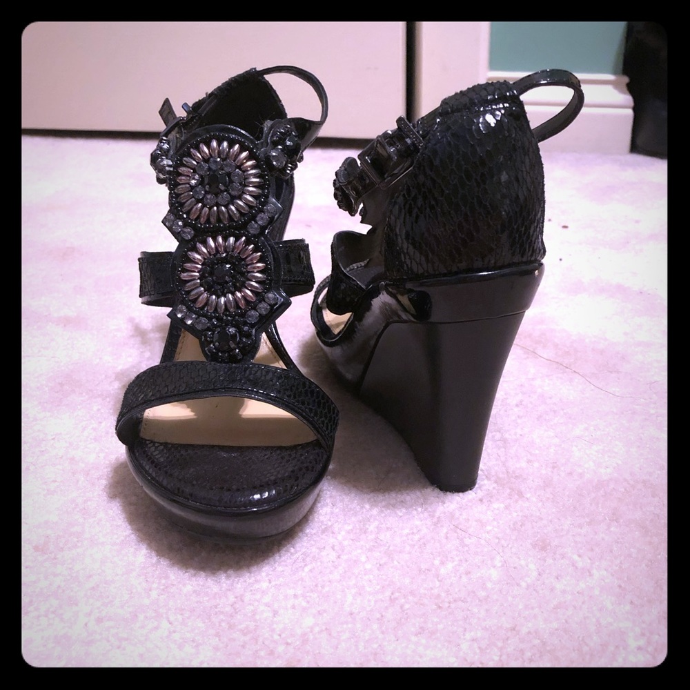 GUC Gianni Bini wedge embellished sandals